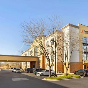 Comfort Inn & Suites Arlington Heights - Schaumburg